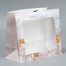 Пакет крафтовый с пластиковым окном «Самой нежной», 24 × 20 × 11 см