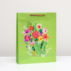 Пакет подарочный "Цветы на салатовом" 33 х 42,5 х 10 см