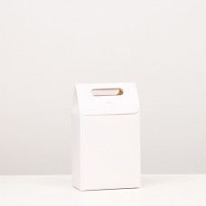 Коробка-пакет с ручкой, белая, 27 х 16 х 9 см