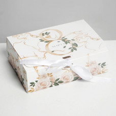 Коробка складная подарочная «8 марта, золото», 16.5 × 12.5 × 5 см
