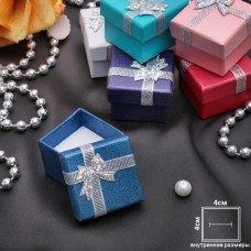 Коробочка подарочная под кольцо, 4 х 4 (размер полезной части 3,5 х 3,5см) с серебристой лентой, цвет МИКС