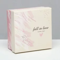 Коробка складная, Fall in love  10 х 10 х 5 см