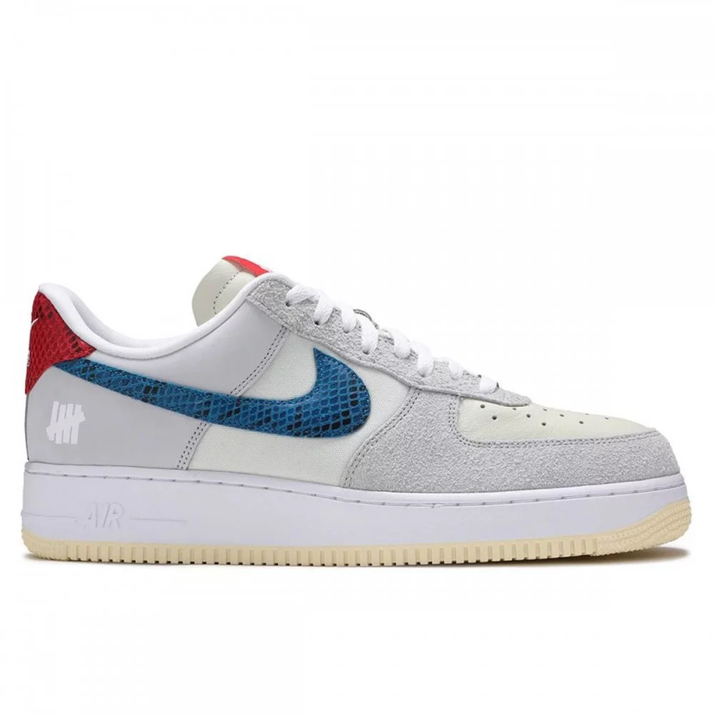 Nike Air Force 1 Low Undefeated 5 On It Dunk vs. AF1